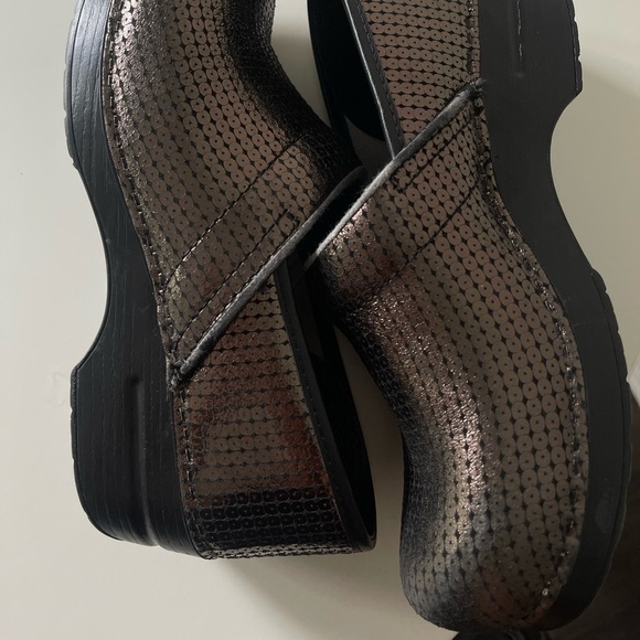 Dansko Professional Clogs Size 40 Bronze Metallic Textured Leather Slip On - Picture 6 of 6
